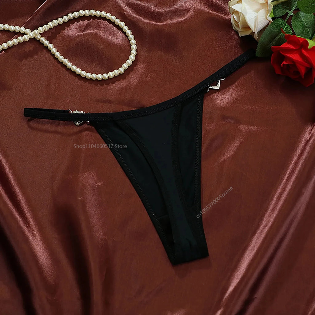 String sexy taille basse